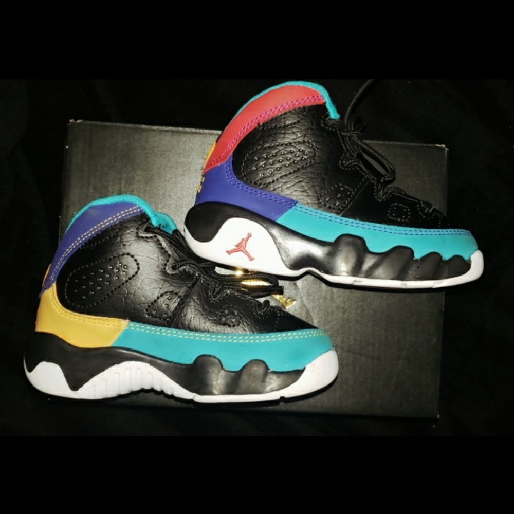 Air Jordan Retro 9